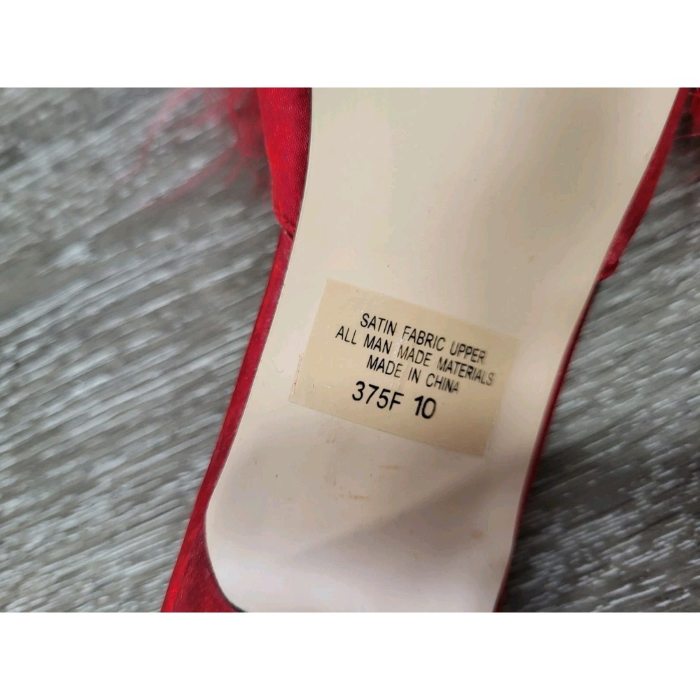 Fredericks of Hollywood Red Feather Kitten Heel Sandals Sz 10 - Picture 6 of 6